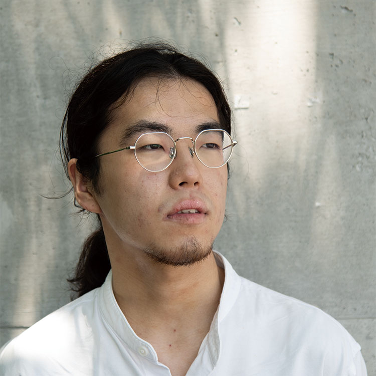 岩倉龍一監督