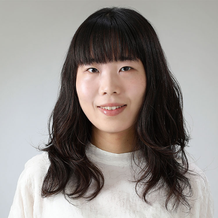 久保地穂乃監督